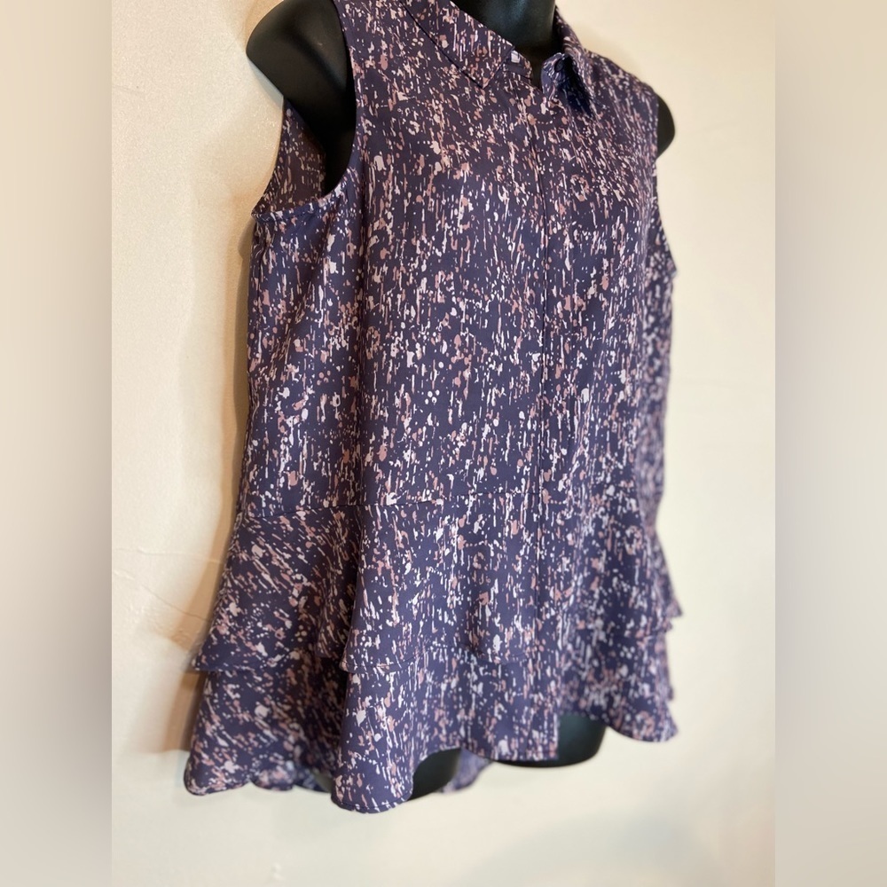 Simply Vera Vera Wang~Button-Up Blouse~Ruffled Flared Layers~Sleeveless~Size M